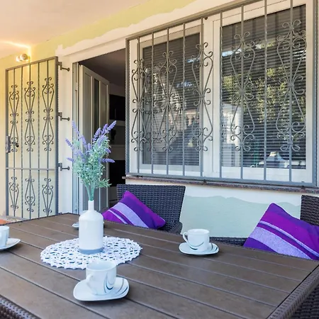 Appartement Gorgeous In With Kitchen *